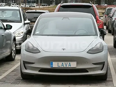 Numurs LAVA