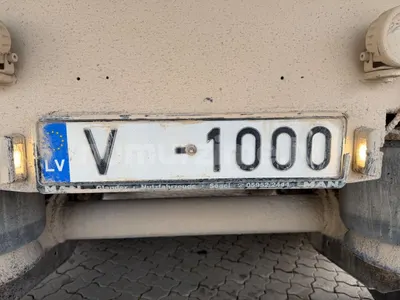 Numurs V-1000